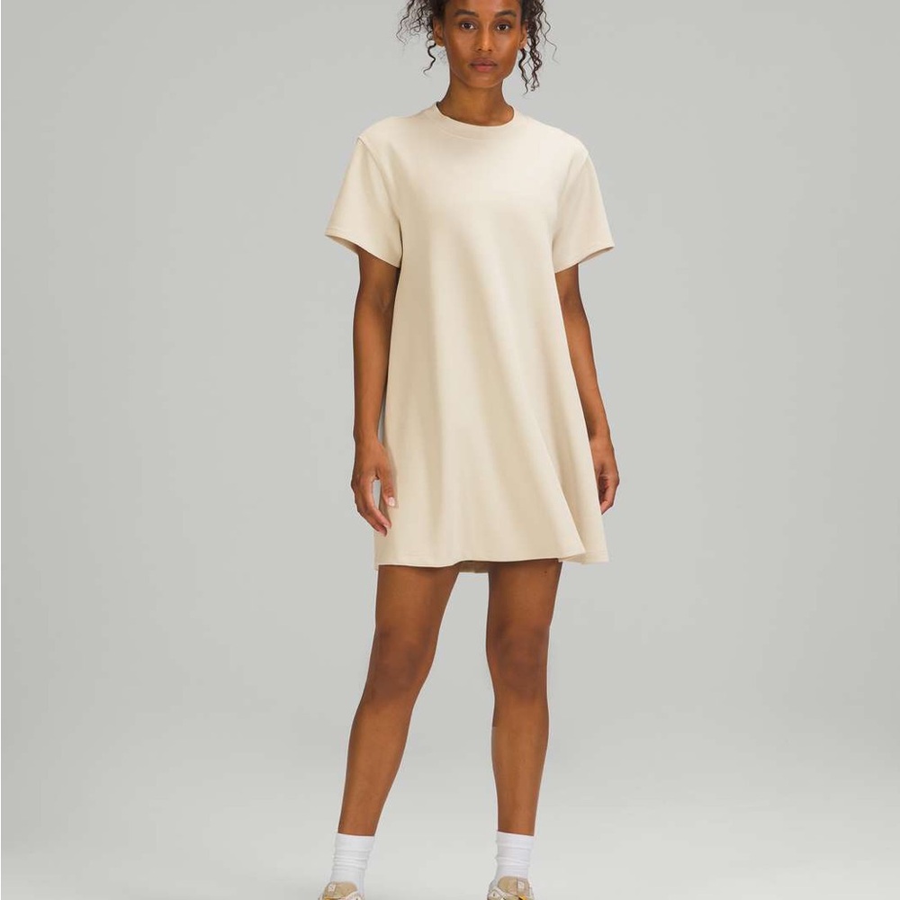 Lululemon All Yours T-Shirt Dress Size 2
White Opal